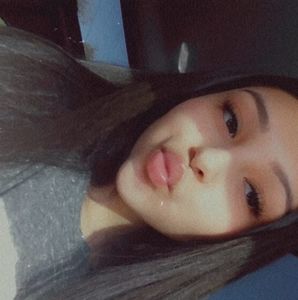 Meet your Posher, Estrella